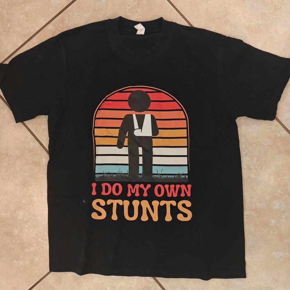 INNObeta I Do My Own Stunts Retro Sunset Graphic Tee Black Size L